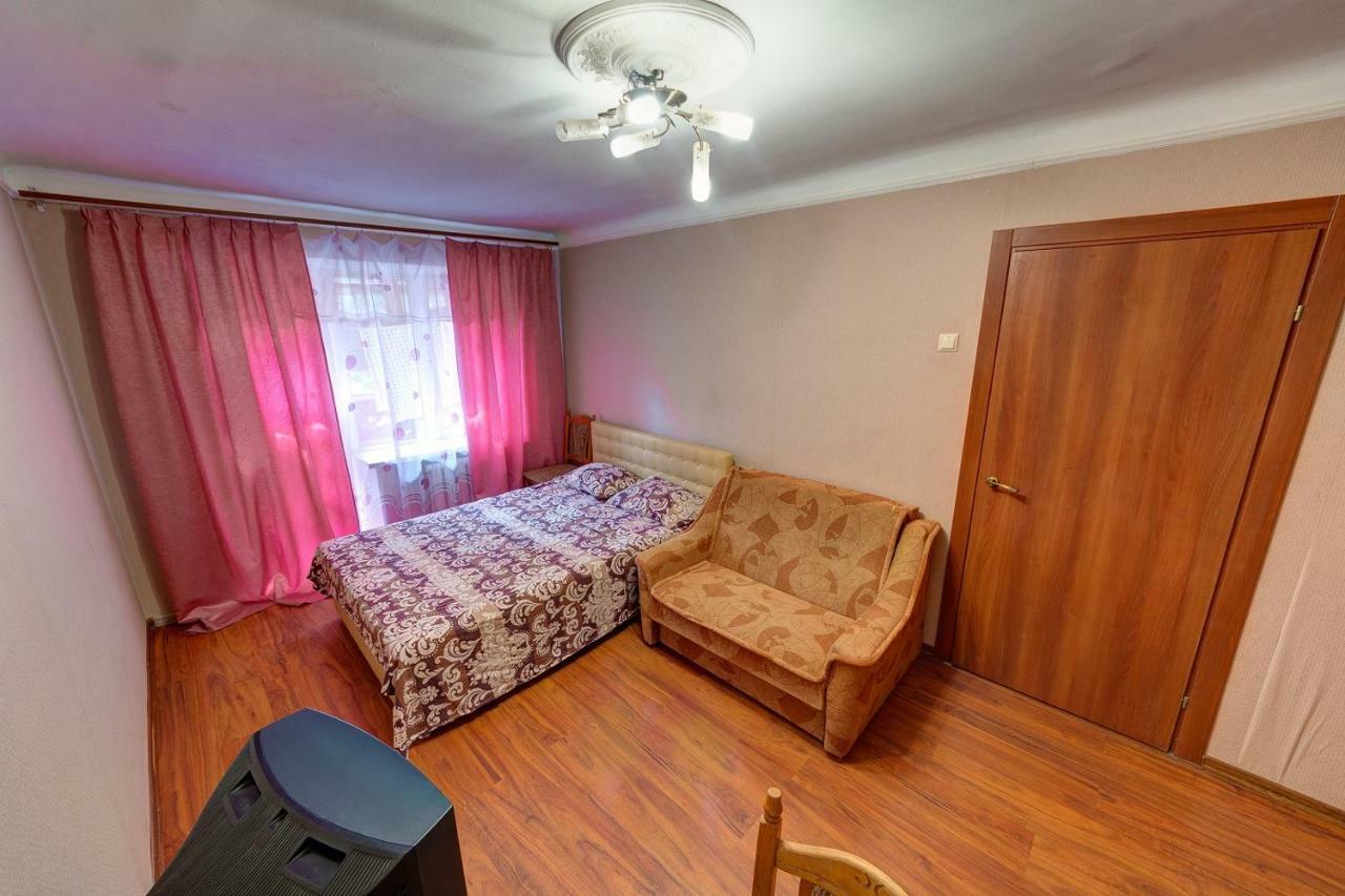 Apartments On The Street Evgeniya Konovalets, 29A Kyiv Exterior photo